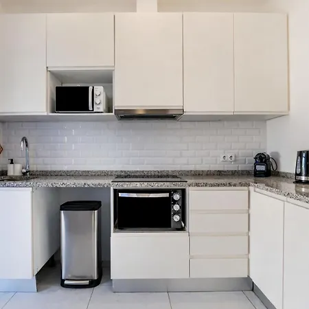 Housa - Tio Joao And Tia Noemia House, 800 Meters From The *